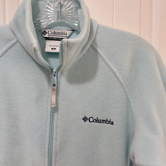 Columbia baby blue fleece long sleeve jacket/coat. Full front zip & cord cinch - Picture 7 of 16